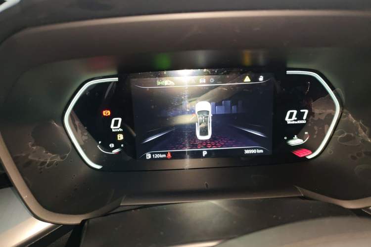 Used MG 5 2023 180 DVVT CVT Luxury Edition
