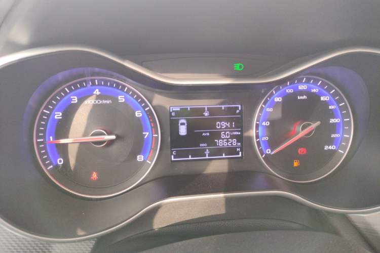 Used Geely Auto Vision 2019 Upgraded Model 1.5L Manual Luxury Version China VI Standard
