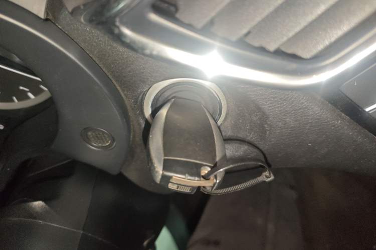 Used Infiniti QX30 2017 1.6T Two-Wheel-Drive Sport Edition