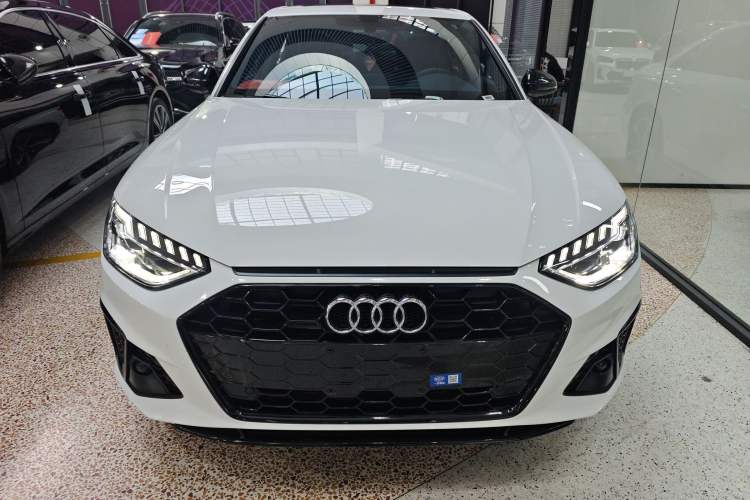 Used Audi A4L 2024 40 TFSI Luxury Dynamic Edition

