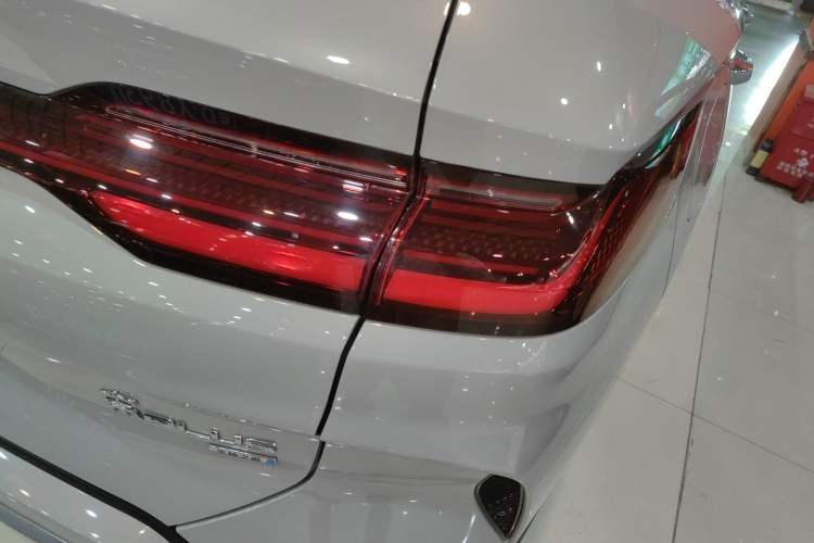 Used BYD Song PLUS New Energy 2025 DM-i Intelligent Driving 160KM Flagship Model
