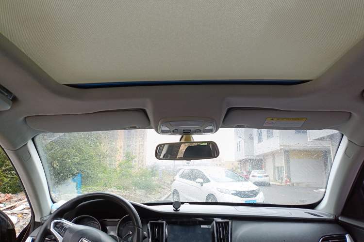 Used Zotye SR7 2016 1.5T CVT Cube Heart Edition China V Standard
