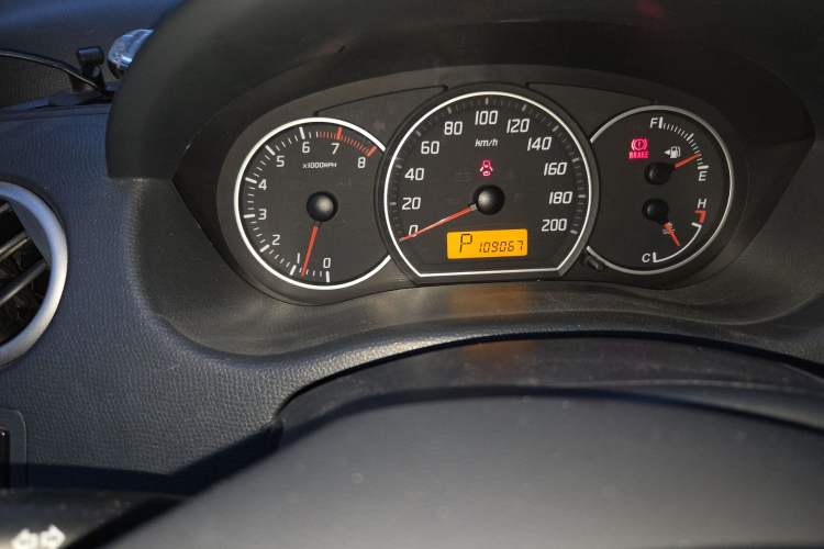 Used Suzuki Swift 2013 1.5L Automatic Standard Edition
