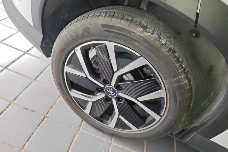 Used BYD Song L DM-i 2025 Intelligent Driving Version 160 km Beyond-Range Type