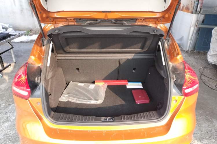 Used Ford Focus 2015 Hatchback 1.6L Automatic Fashion Edition
