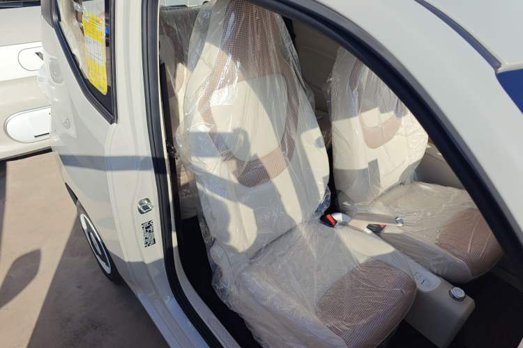 Used Wuling Hongguang MINIEV 2024 3rd Generation 215km Youth Edition
