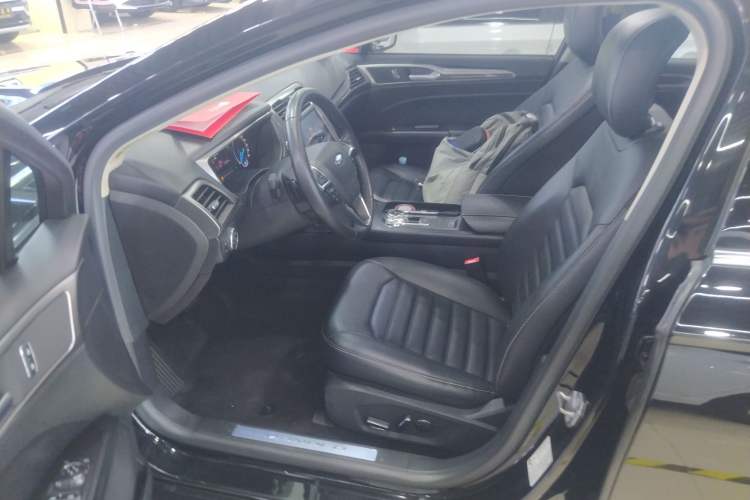 Used Ford Mondeo 2018 EcoBoost 180 Smart Control Fashion Model China V Standard
