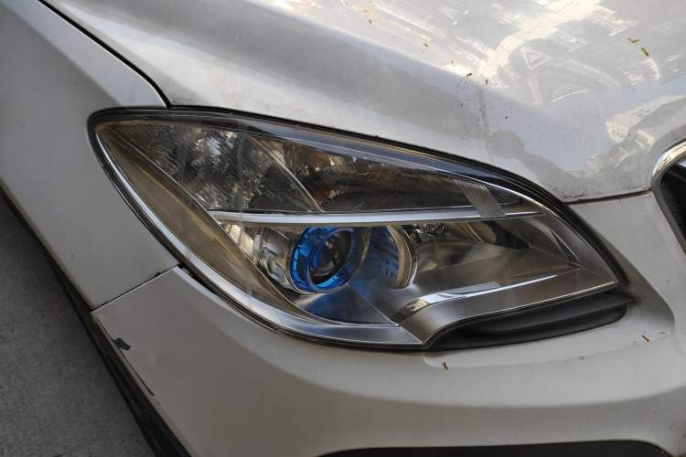 Used Buick Encore 2015 1.4T Automatic Two-Wheel Drive Urban Elite Version
