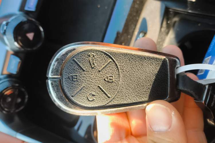 Used  Lingyun 2025 400T Four-Wheel-Drive International Version
