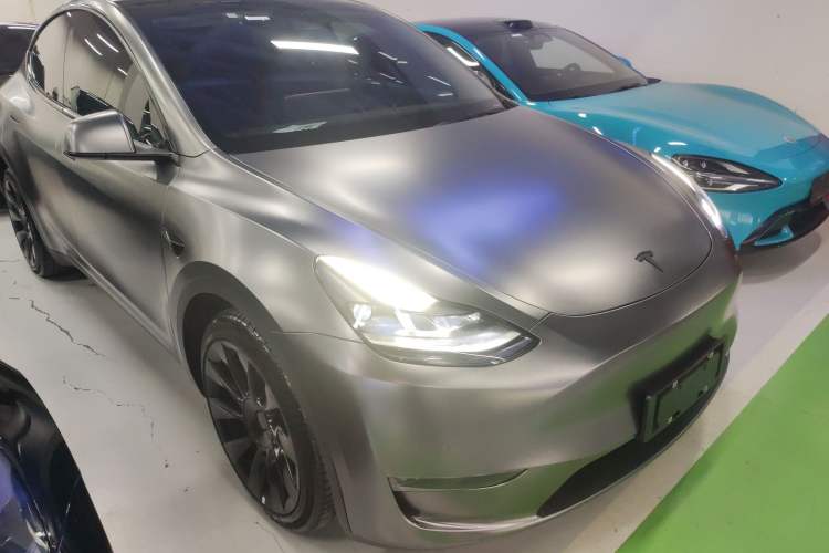 Used Tesla Model Y 2021 Long-Range All-Wheel-Drive Version 3D7