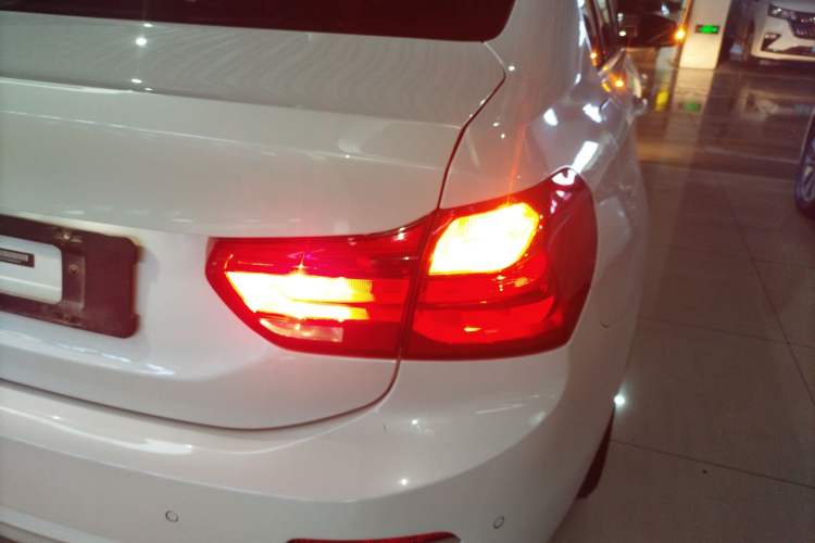 Used BMW 1 Series 2017 118i Fashion Model