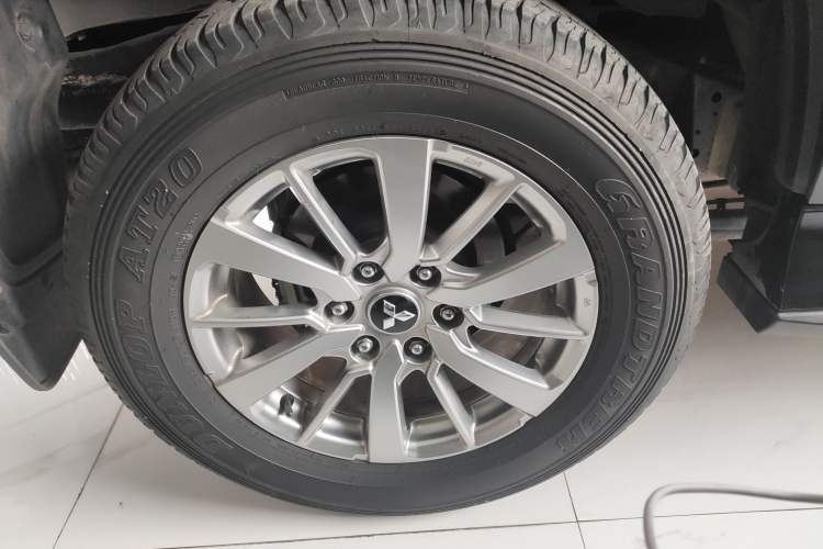 Used Mitsubishi Pajero 2018 V93 3.0L 5-Door GLS Genuine Leather Version – Middle East
