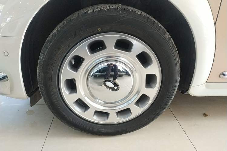 Used ORA Ballet Cat 2022 401 km Nutcracker Edition
