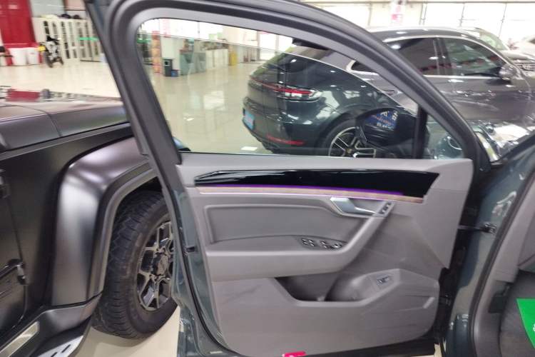 Used Volkswagen Touareg 2019 2.0 TSI Ruiyi Edition China V Standard
