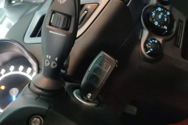 Used Ford Fiesta 2013 Hatchback 1.5L Automatic Fashion Edition