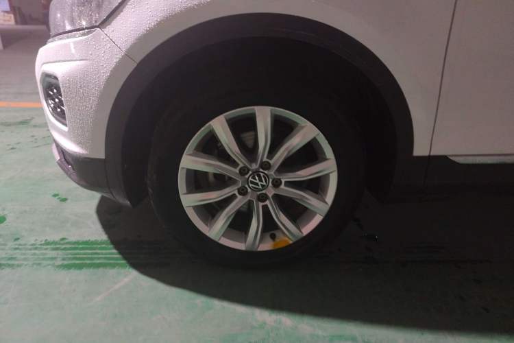 Used Volkswagen T-ROC 2022 280TSI DSG Two-Wheel Drive Elite PLUS
