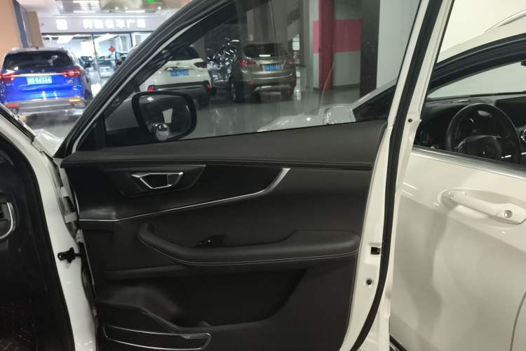 Used Chery Tiggo 8 2022 1.5 TCI Automatic Prestige Edition 5-Seater
