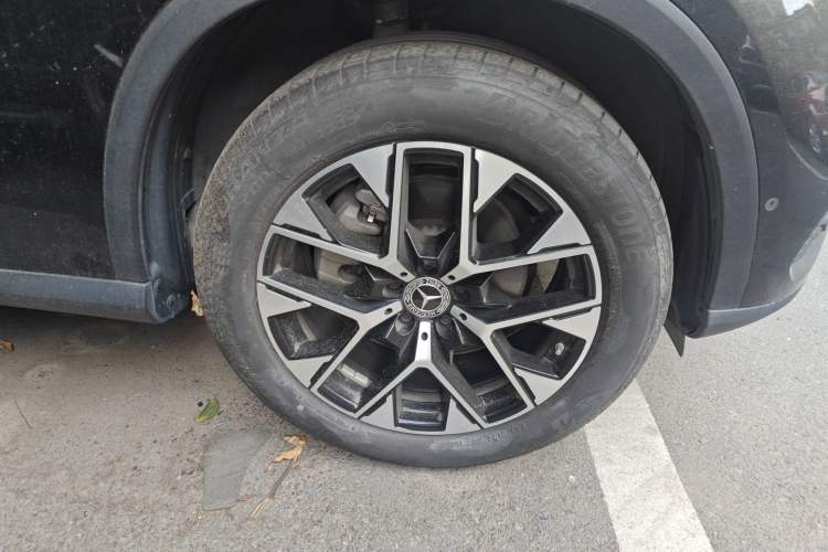 Used Mercedes-Benz GLC 2023 GLC 260 L 4MATIC Dynamic Edition 5-seater