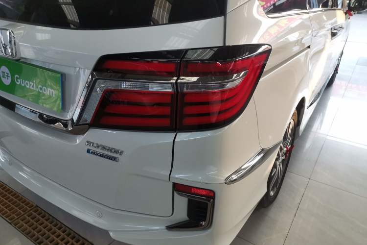 Used Honda Elysion 2019 2.0L Hybrid Luxury Edition