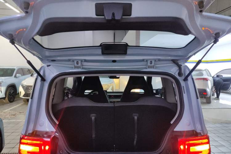 Used Wuling Hongguang MINIEV 2020 Lite Version Lithium Iron Phosphate
