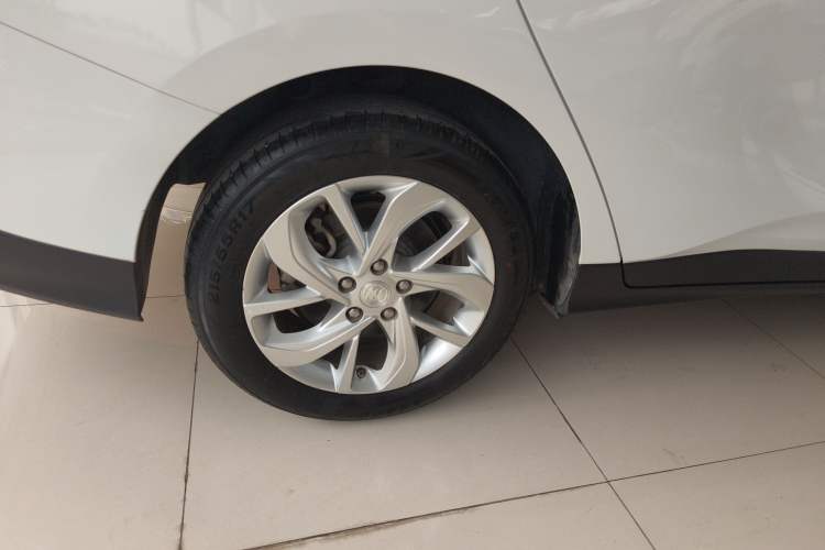 Used Buick Velite 6 2024 450km Range Commuter Version
