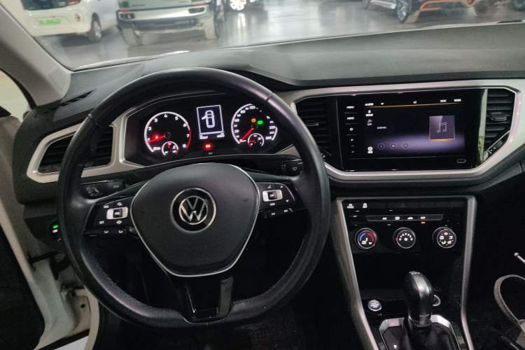 Used Volkswagen T-ROC 2022 280TSI DSG Two-Wheel Drive Elite PLUS
