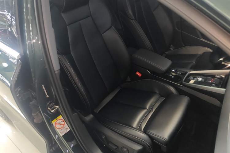 Used Audi A3 2024 Sportback 35 TFSI Fashionable Sports Model
