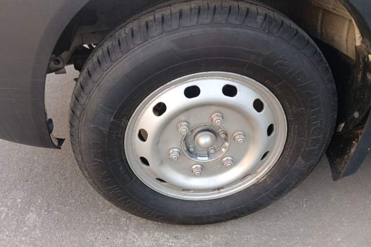 Used  Sunray 2021 2.0T Fuel-Efficient King Logistics Van Long Wheelbase D20TCIF1