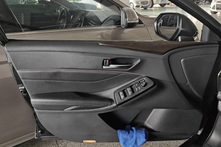 Used Toyota Avalon 2022 2.0L Luxury Edition
