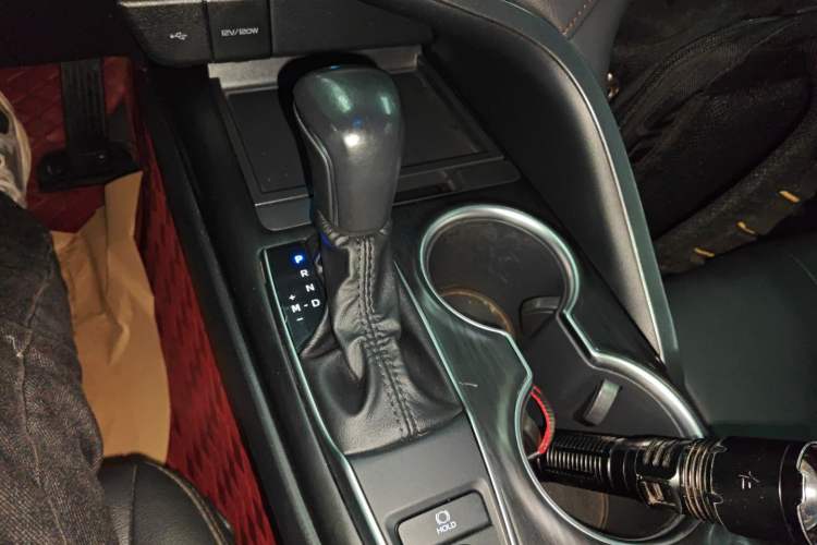 Used Toyota Camry 2021 2.0G Luxury Edition