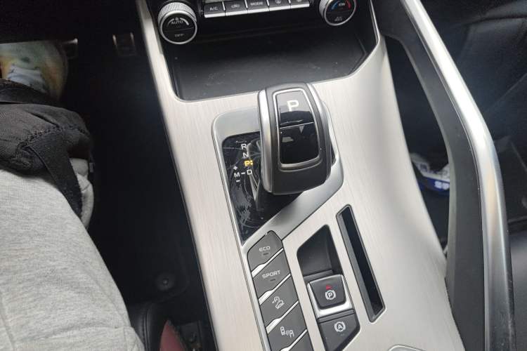 Used Geely Auto Coolray 2019 260T DCT Knight China VI Standard
