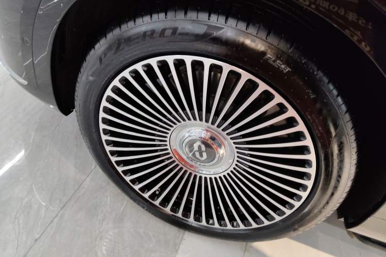 Used Hima AITO M9 2024 Range-Extended Max Edition 52 kWh 6-Seater Version