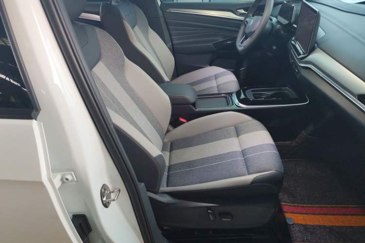 Used Volkswagen ID.4 CROZZ 2025 Pure Edition
