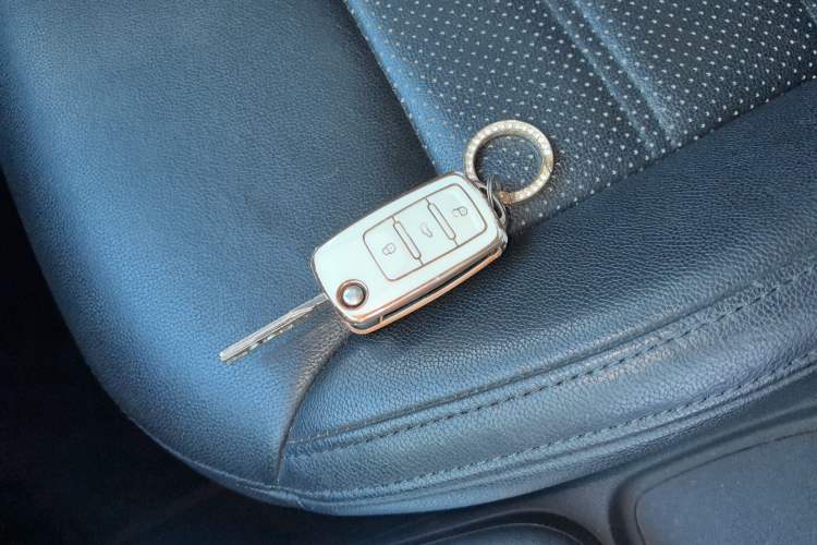 Used Volkswagen Polo 2012 1.6L Cross Polo Automatic Transmission
