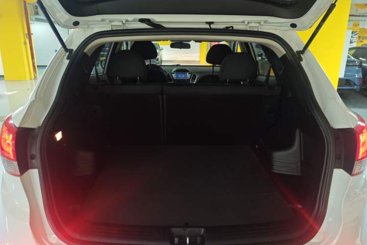 Used Hyundai ix35 2015 2.0L Manual Two-Wheel Drive Comfort Version China IV Standard