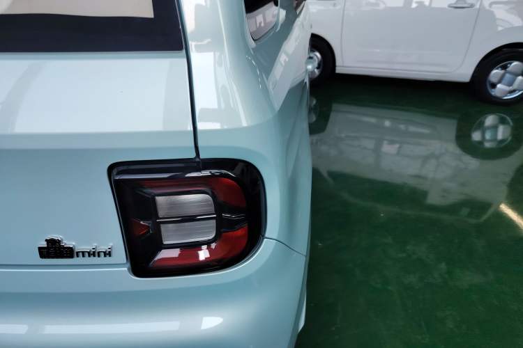 Used  Panda 2024 Panda Mini 200km Endurance Bear
