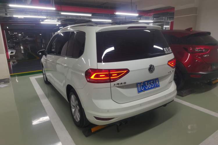 Used Volkswagen Touran 2018 Volkswagen Touran L 280TSI DSG Comfort Edition 7 Seats China VI Standard