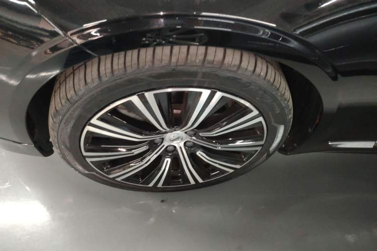 Used Volvo S90 New Energy 2022 T8 eDrive Hybrid Luxury Edition