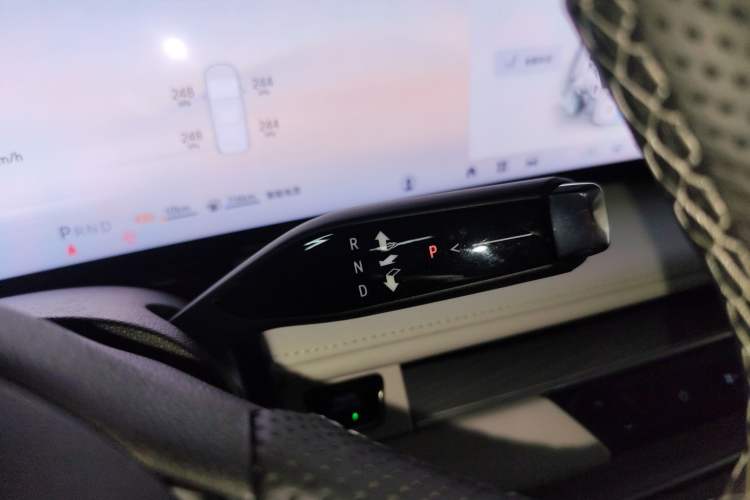 Used Buick GL8 New Energy 2024 Lu Zun Deluxe Edition 7-Seater
