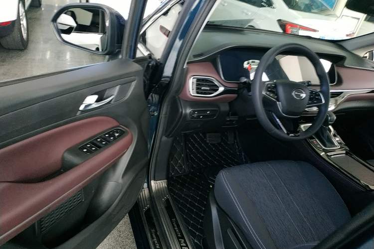 Used GAC Trumpchi M6 2023 PRO 270T DCT Elite Edition
