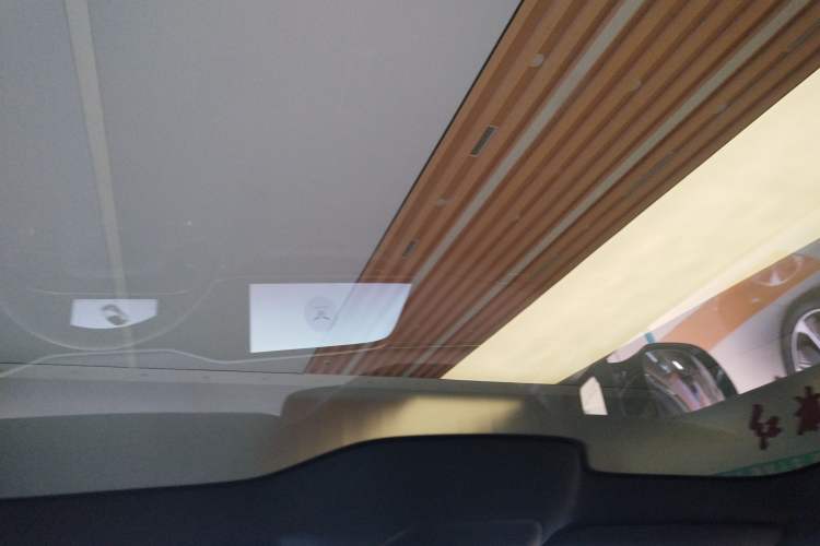 Used Hongqi EH7 2025 600 Smart Selection Edition
