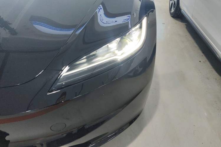 Used Tesla Model 3 2023 Rear-Wheel-Drive Version