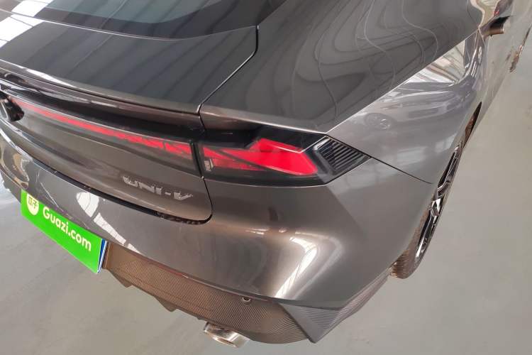 Used Changan UNI-V 2022 1.5T Prestige Version