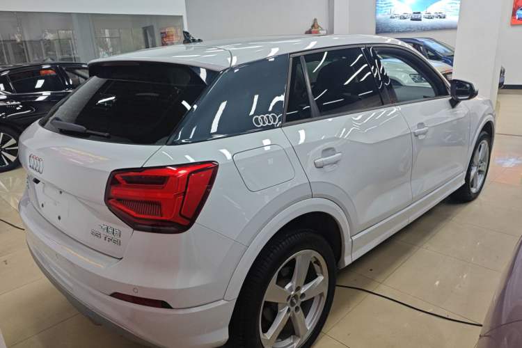 Used Audi Q2L 2018 35 TFSI Fashion Elegant Version China V
