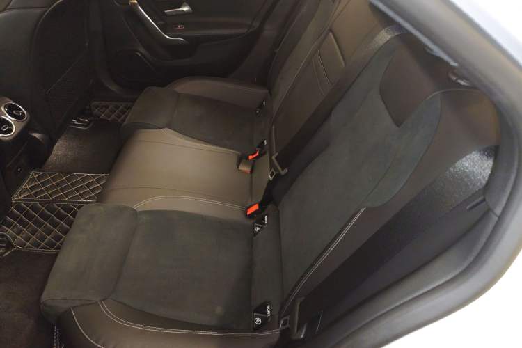 Used Mercedes-Benz A-Class 2022 Revised Version A 200 L Sport Sedan Fashionable Style