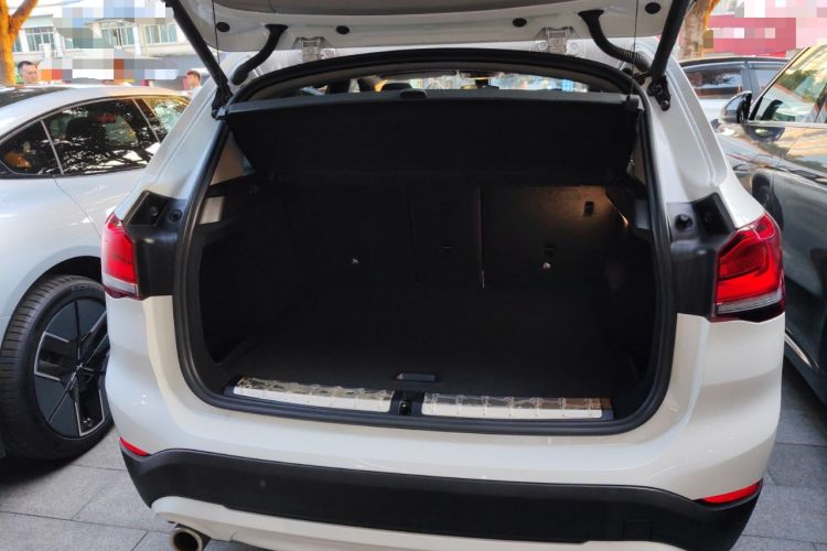 Used BMW X1 2022 sDrive25Li Leading Model
