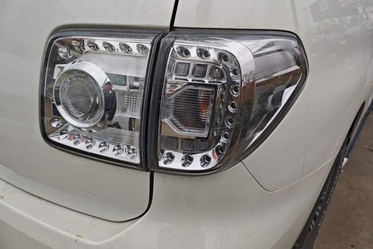 Used Nissan Patrol (Parallel Import) 2017 4.0L XE Middle East Version