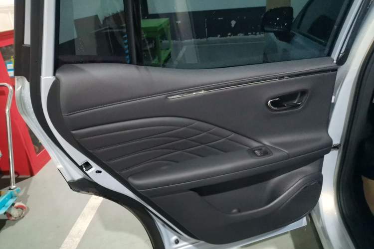 Used AION V 2024 Aion Tyrannosaurus 520 Smart Luxury Edition
