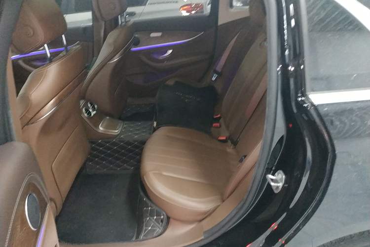 Used Mercedes-Benz E-Class New Energy 2022 Restyled E 350 e L Plug-in Hybrid Sedan
