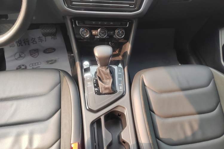 Used Volkswagen Tiguan L 2019 330TSI Automatic Two-Wheel Drive Panoramic Comfort Edition China VI Standard